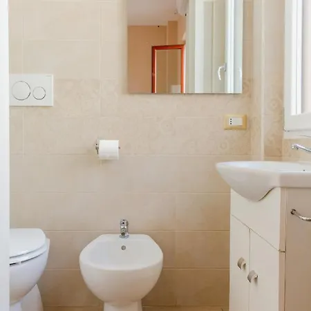 L'affaccio - Lungomare 招待所 加利波利