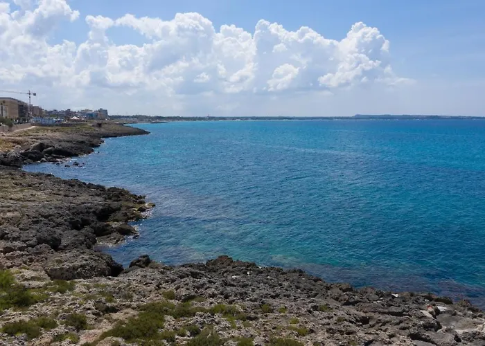 L'affaccio - Lungomare Guest house